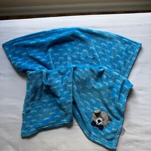 Le Bebe Favorite Blue Mustache Print Baby Blanket Bear Bow Tie Applique Plush